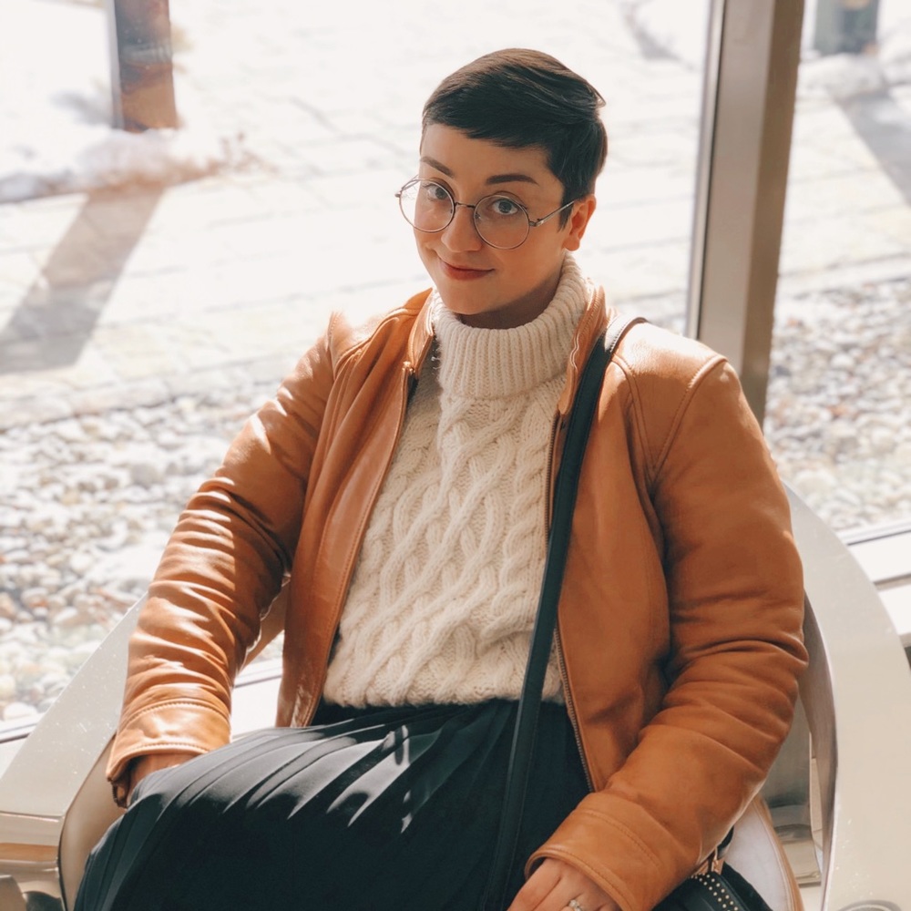 Meet your Posher, Joy